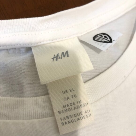 H & M Friends Unisex T-Shirt Size XL. - Picture 7 of 12